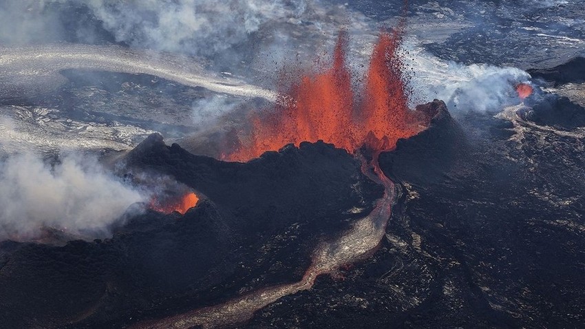 11 фотографий проснувшегося вулкана в Исландии, от которых захватывает дух