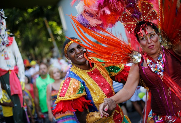 Рио отмечает 14 февраля открытием грандиозного бразильского карнавала